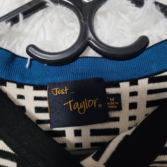 🥳2 for $40 Just Taylor Dress Size Medium - Picture 3 of 7